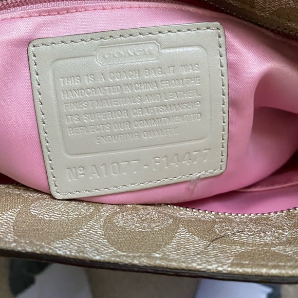 Coach Chelsea Heritage Pink and Tan . F14477 tote bag. - Picture 3 of 10